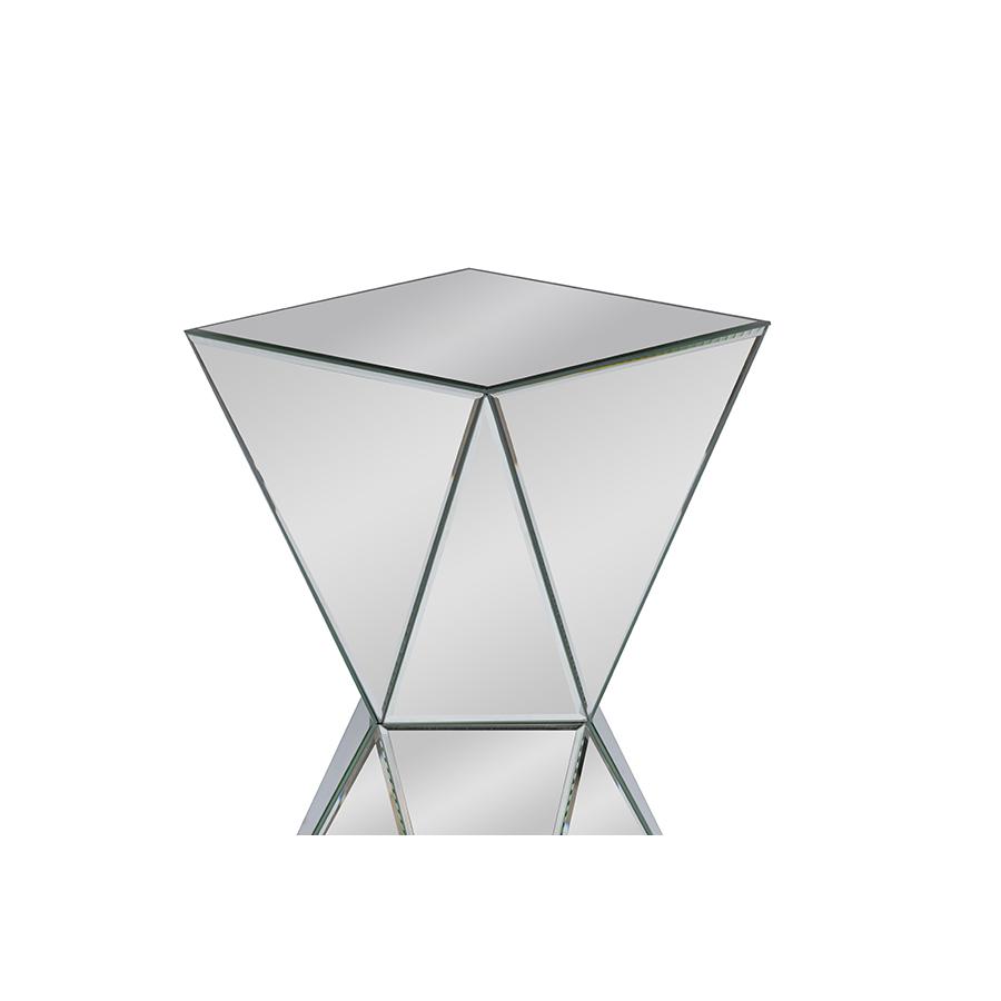 Multi-Faceted Mirrored Side Table Silver. Picture 3