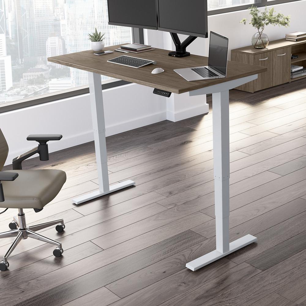 Move 40 Series - Bush Business Furniture Electric Height Adjustable Standing Desk. Picture 4