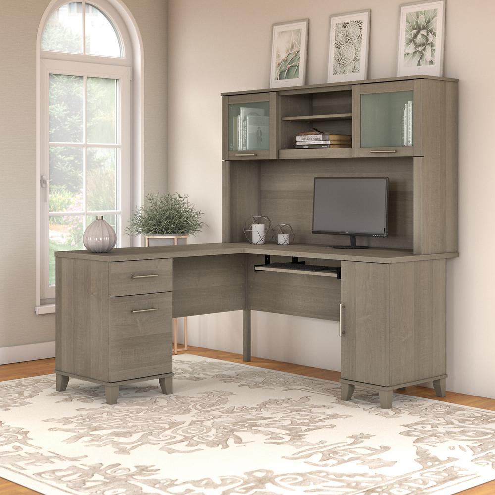 Bush Furniture Somerset 60W L Shaped Desk with Hutch, Ash Gray. Picture 2