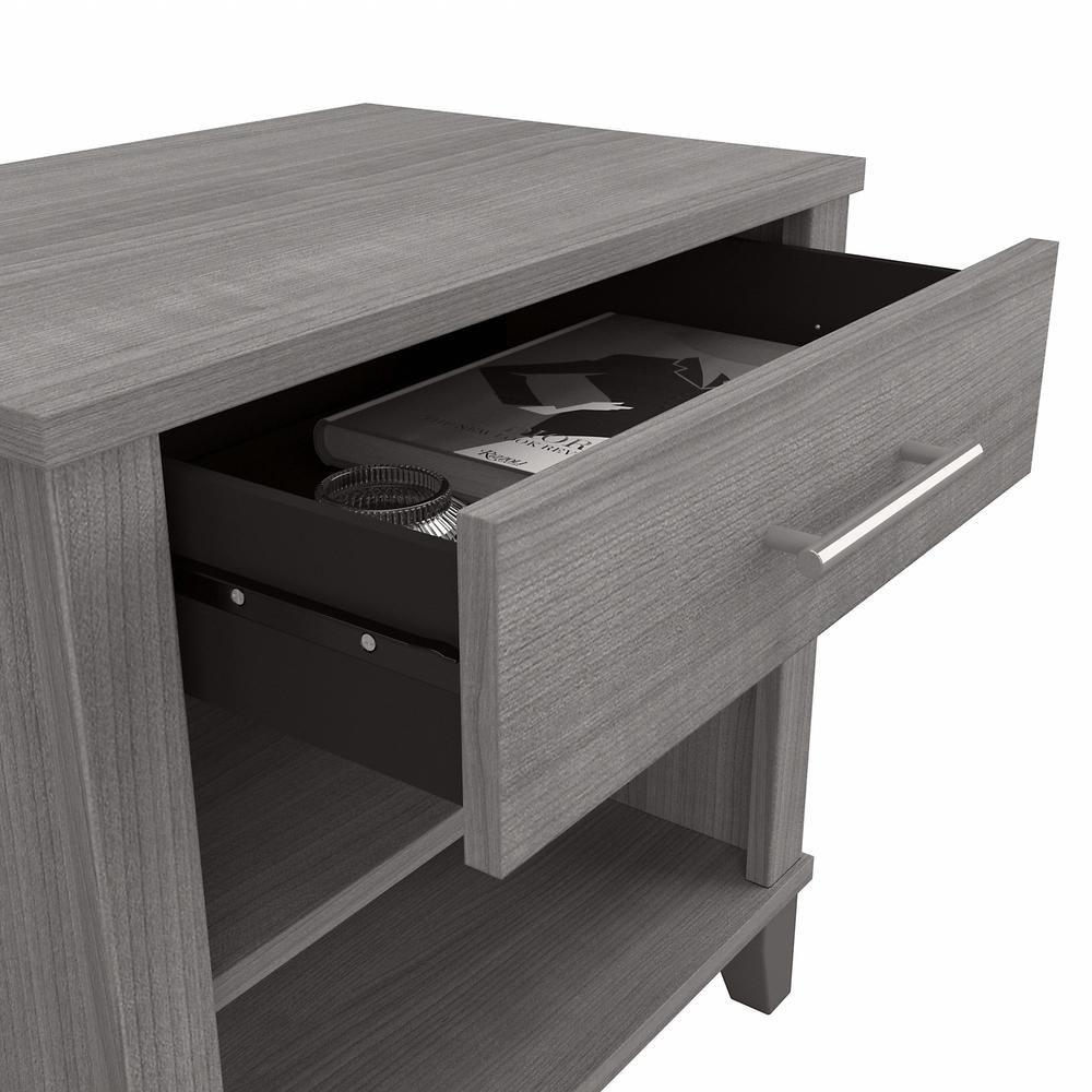 Bush Furniture Somerset 6 Drawer Dresser and Nightstand Set, Platinum Gray. Picture 6