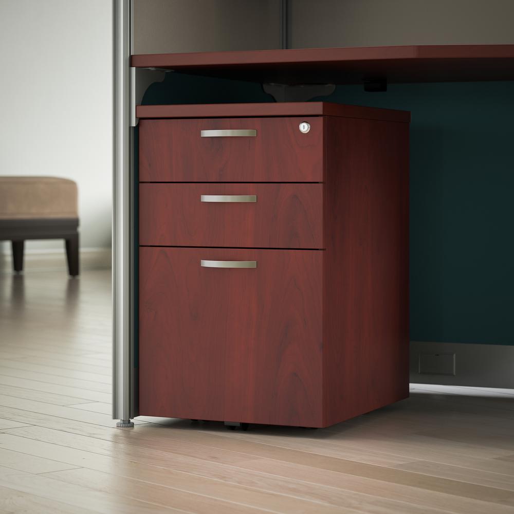 3 Drawer Mobile File Cabinet in Hansen Cherry. Picture 7