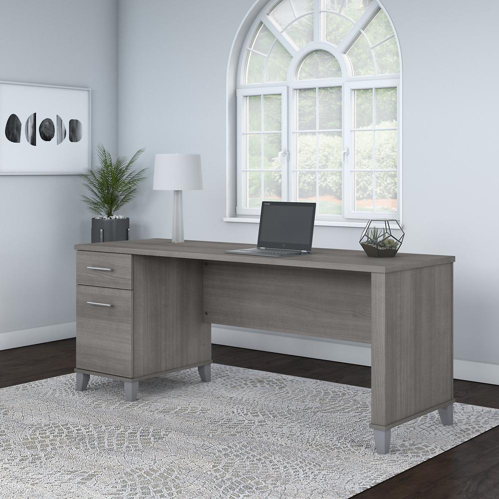 Bush Furniture Somerset 72W Office Desk with Drawers in Platinum Gray. Picture 2