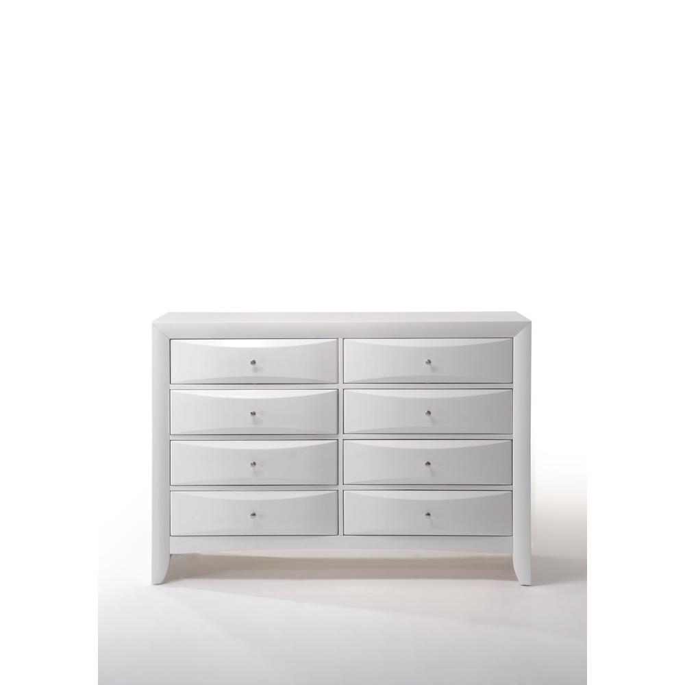 Dresser in White. Picture 3