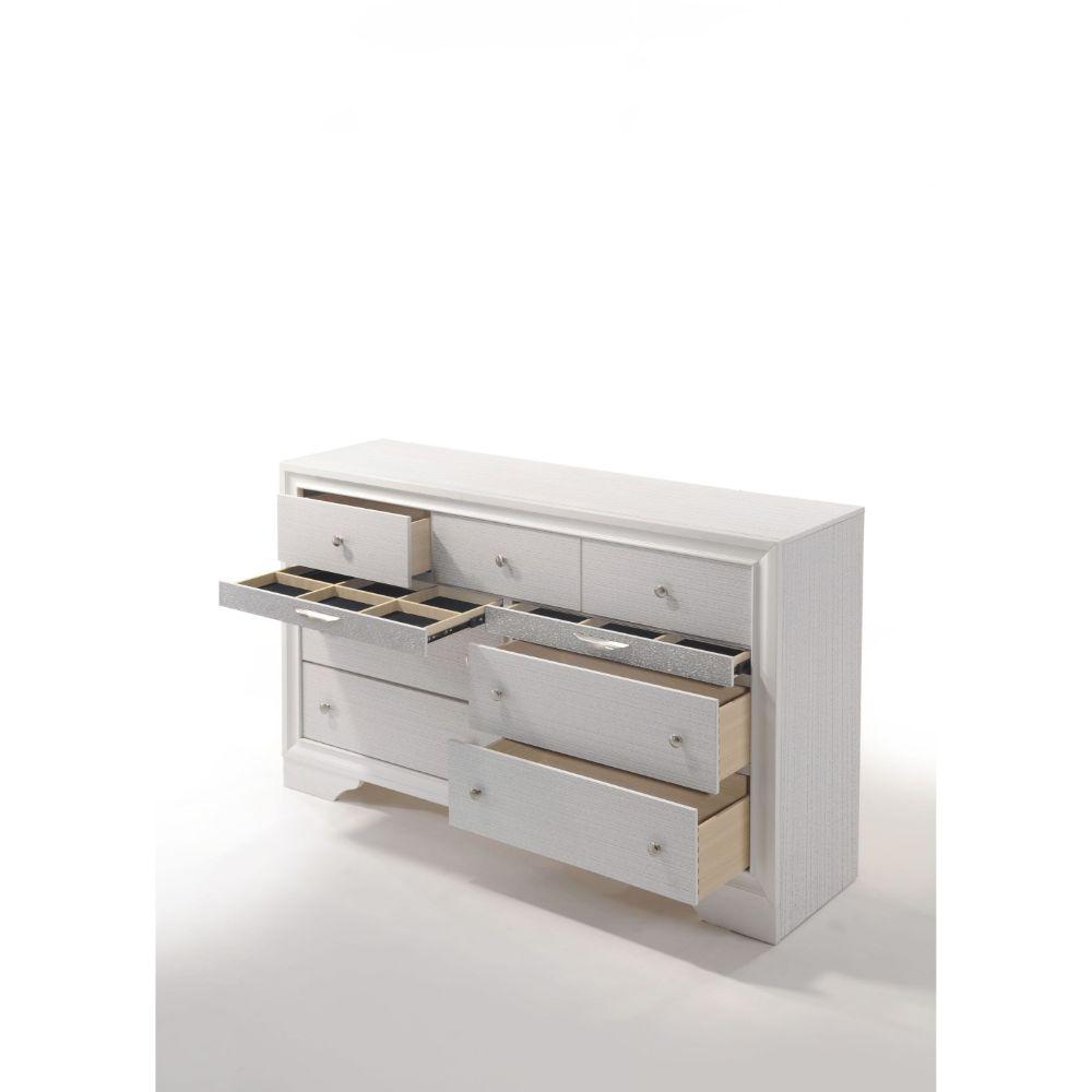 Dresser, White. Picture 3