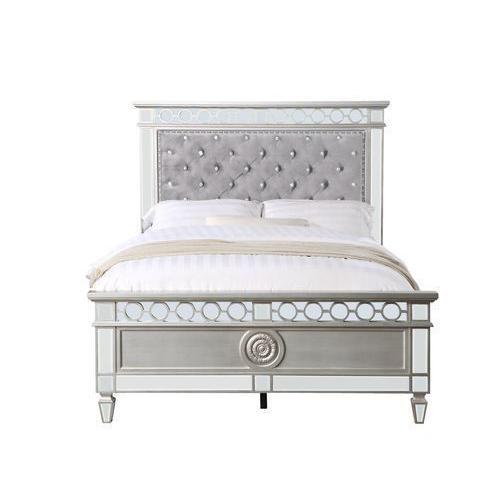 Varian Gray Velvet, Silver & Mirrored Finish Full Bed. Picture 2