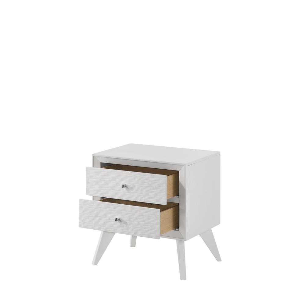 Cerys White Finish Nightstand. Picture 4