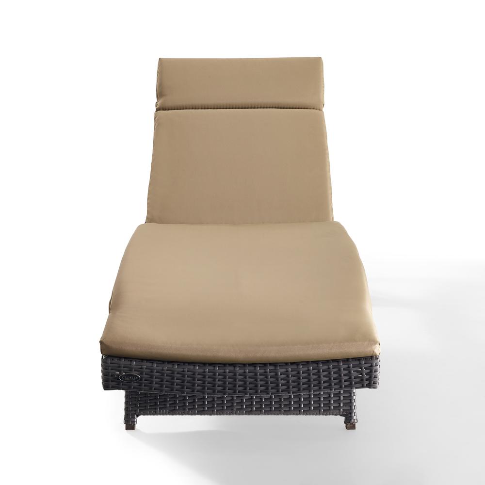 Biscayne Outdoor Wicker Chaise Lounge Mocha/Brown. Picture 10