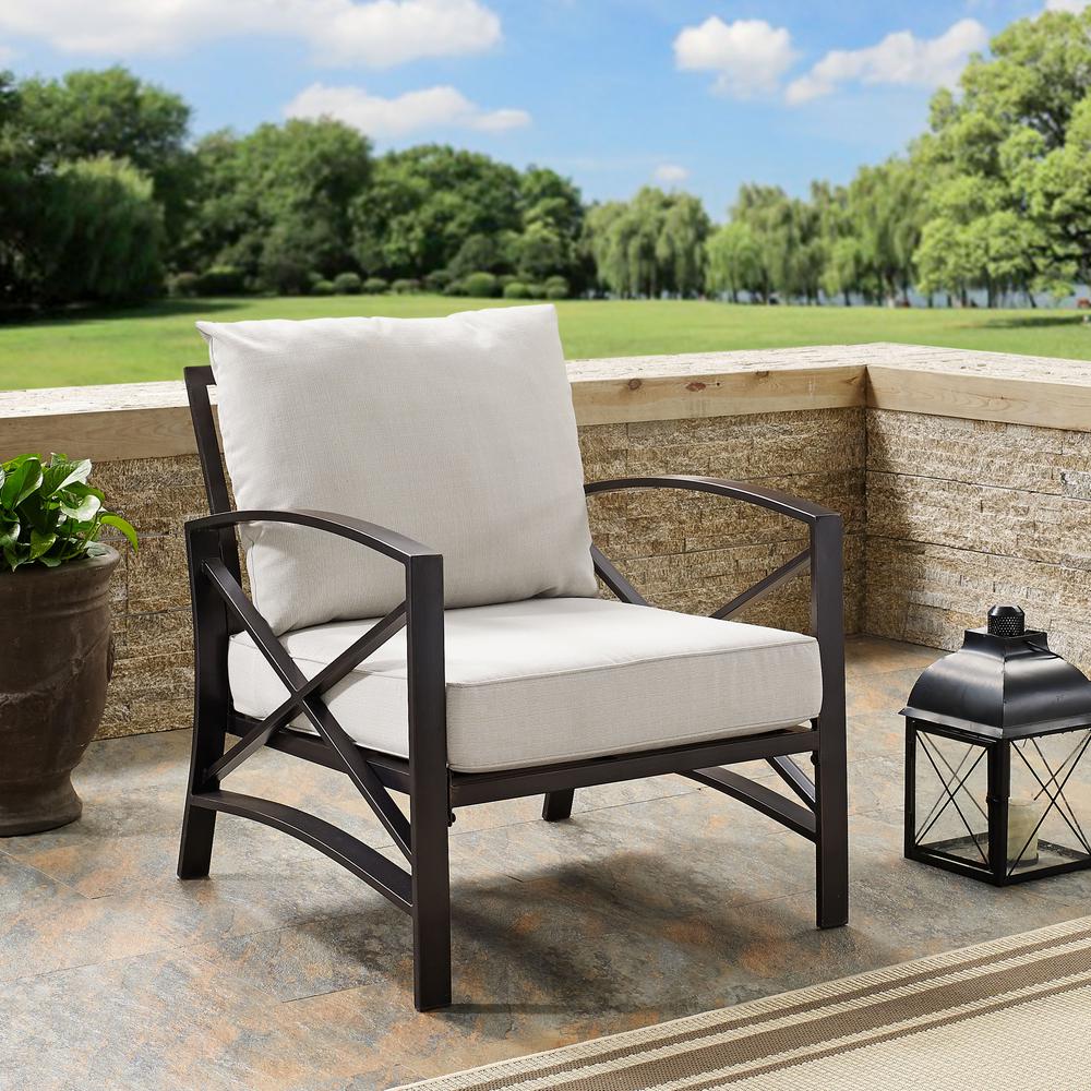 Kaplan Outdoor Metal Armchair Oatmeal/Oil Rubbed Bronze. Picture 2