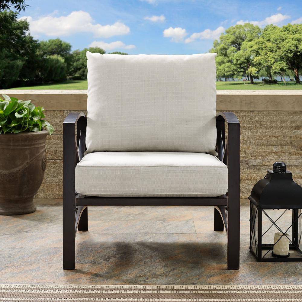 Kaplan Outdoor Metal Armchair Oatmeal/Oil Rubbed Bronze. Picture 3