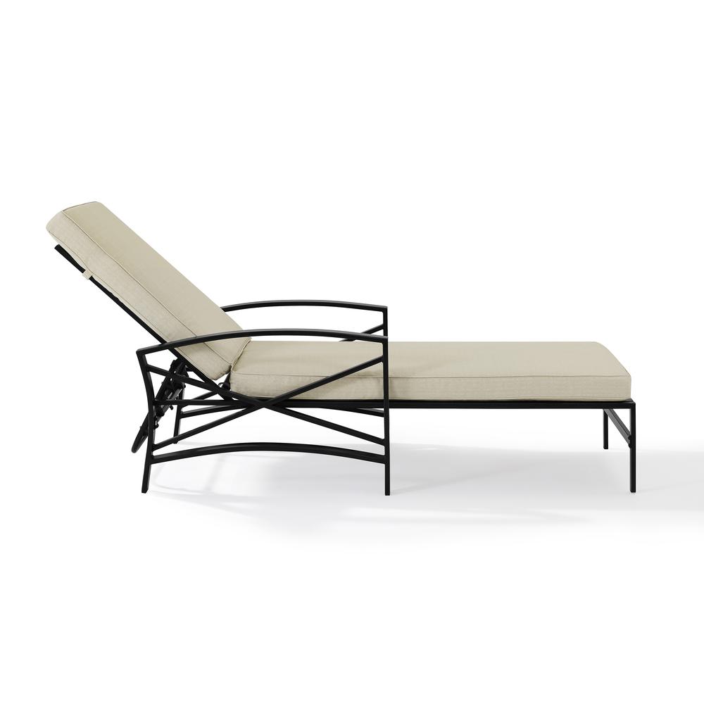 Kaplan Outdoor Metal Chaise Lounge Oatmeal/Oil Rubbed Bronze. Picture 7