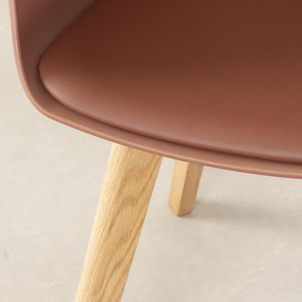 Flam Chair with Wooden Legs, Burnt Orange and Natural. Picture 4