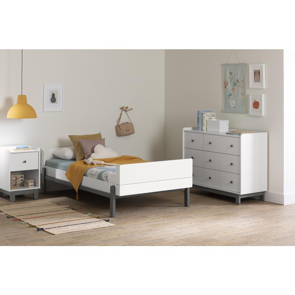Bebble Dresser, Soft Gray and White. Picture 2