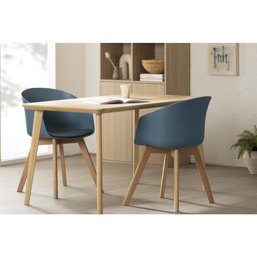 Flam Chair with Wooden Legs, Natural and Blue. Picture 2