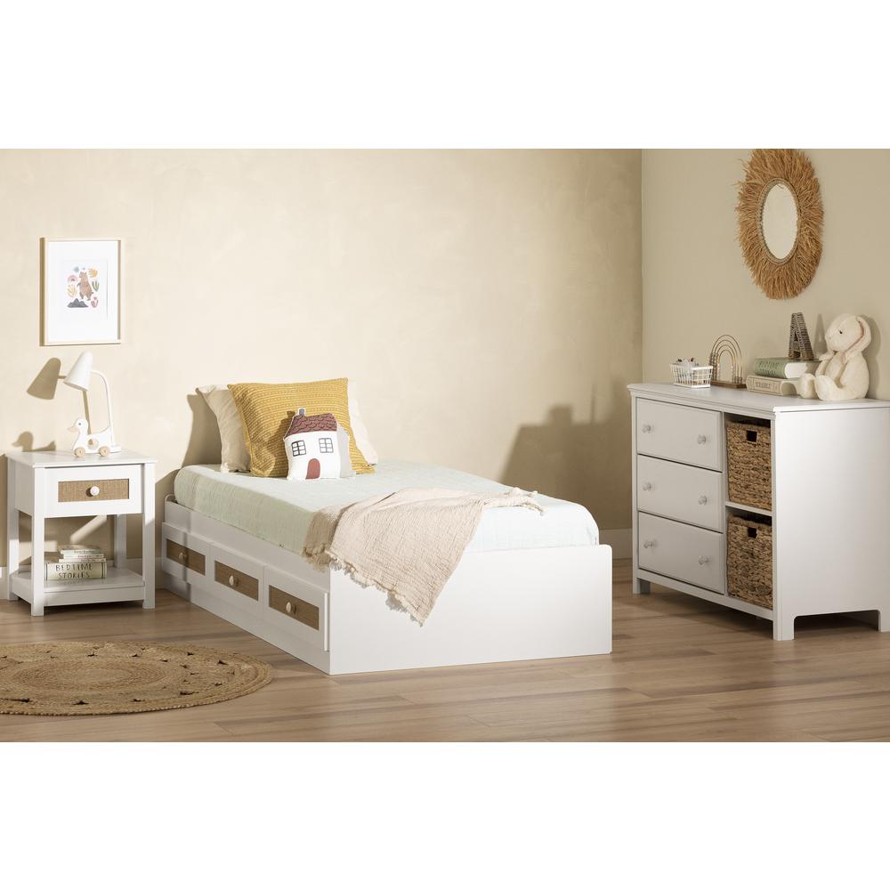 Bloom Mates Bed with 3 Drawers, White and Faux Printed Rattan. Picture 2