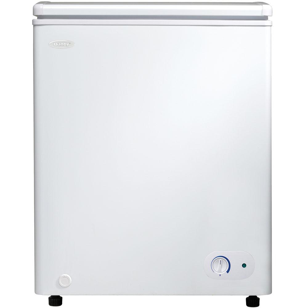 3.8 Cu.Ft. Chest Freezer, 1 Basket, Up Front Temperature Control. The main picture.