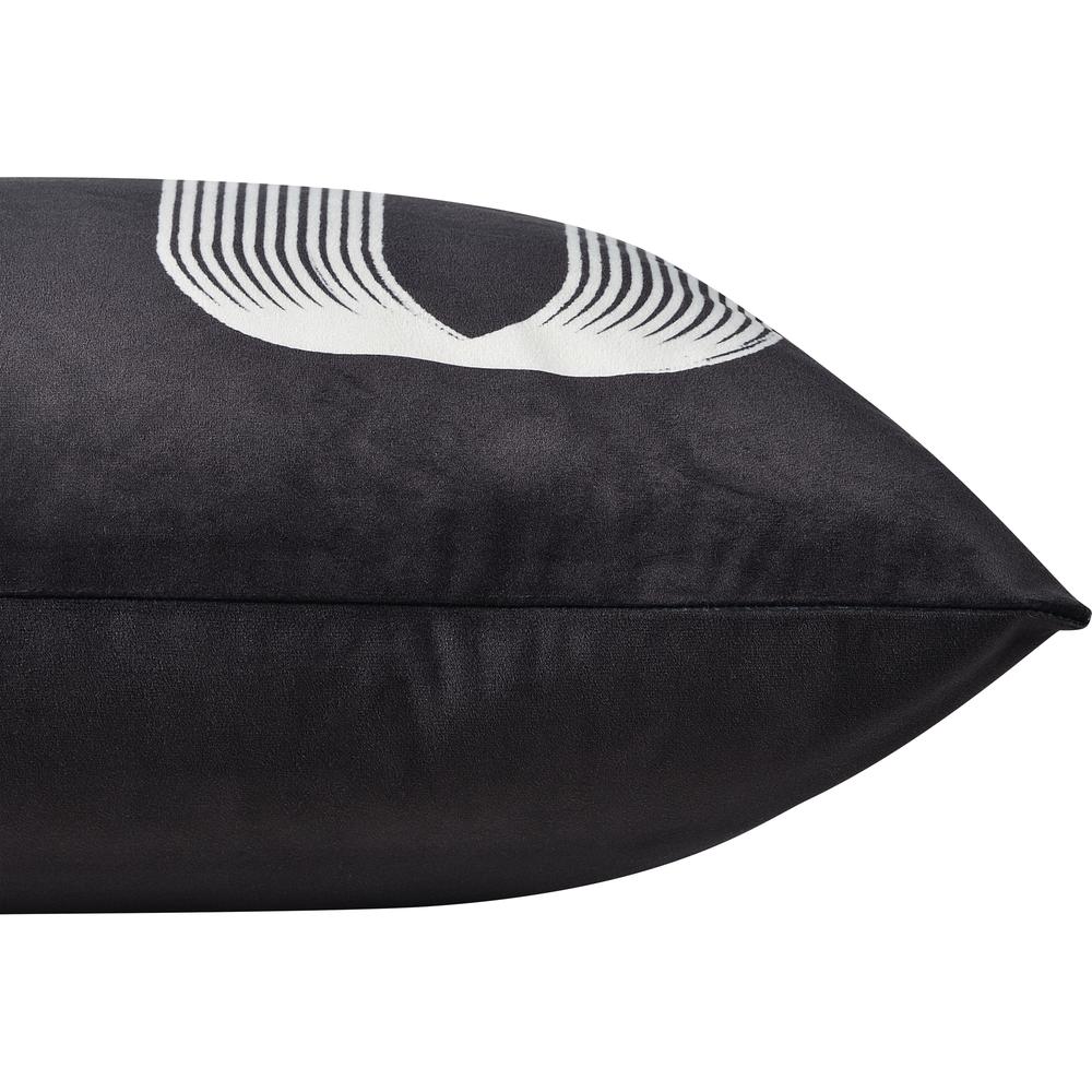 ZORA  Pillow. Picture 4