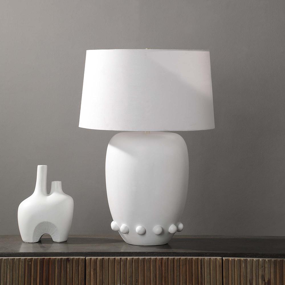 Trivor 1 Light 28" Table Lamp with shade. Picture 3