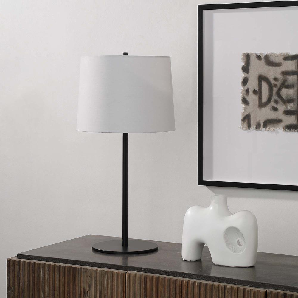 Nino 1 Light 27" Table Lamp with shade. Picture 3