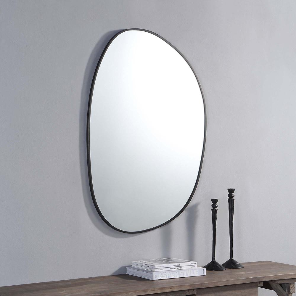 Bozeman 30 x 42 Irregular,Rectangular,Oval Framed Mirror. Picture 4