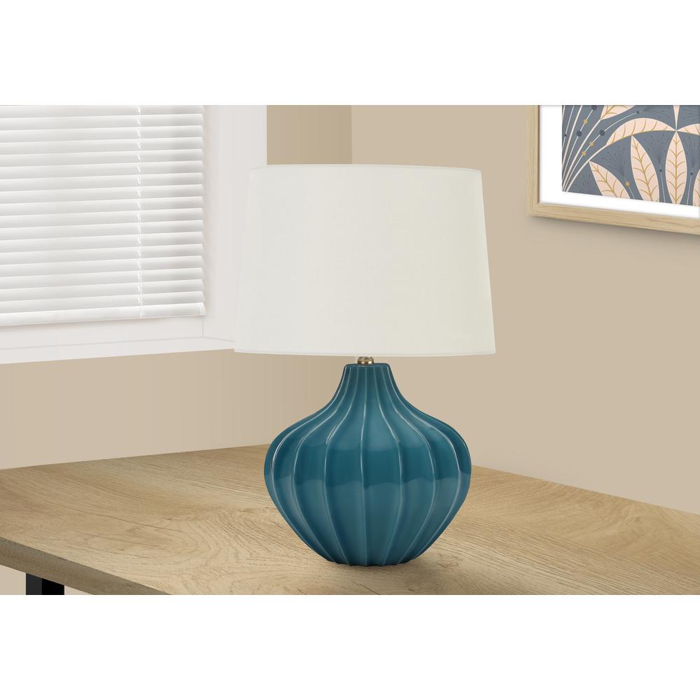 Lighting, 24"H, Table Lamp, Blue Ceramic, Ivory / Cream Shade, Transitional. Picture 5