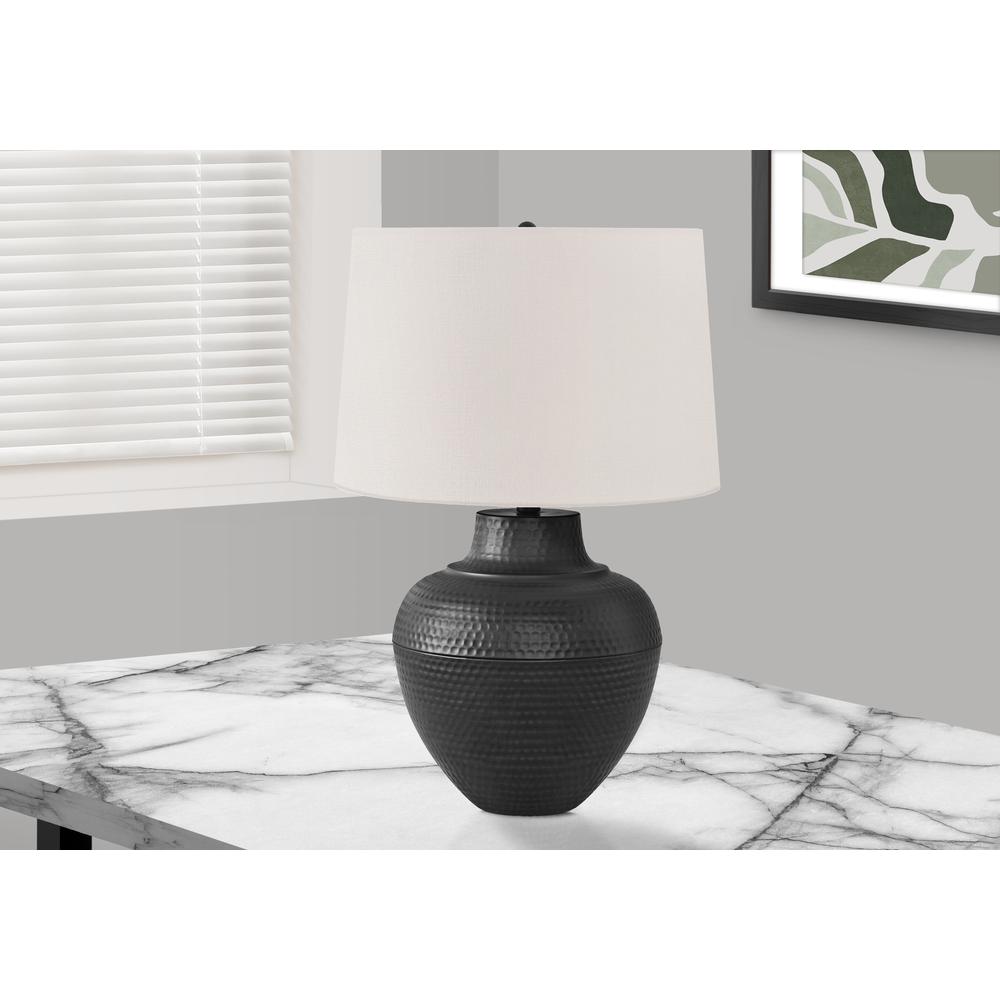 Lighting, 26"H, Table Lamp, Black Metal, Ivory / Cream Shade, Transitional. Picture 5