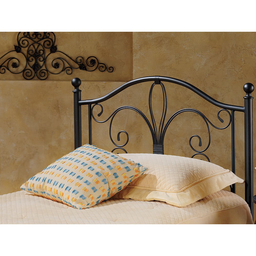 Milwaukee Headboard - Twin - Rails not included. Picture 1