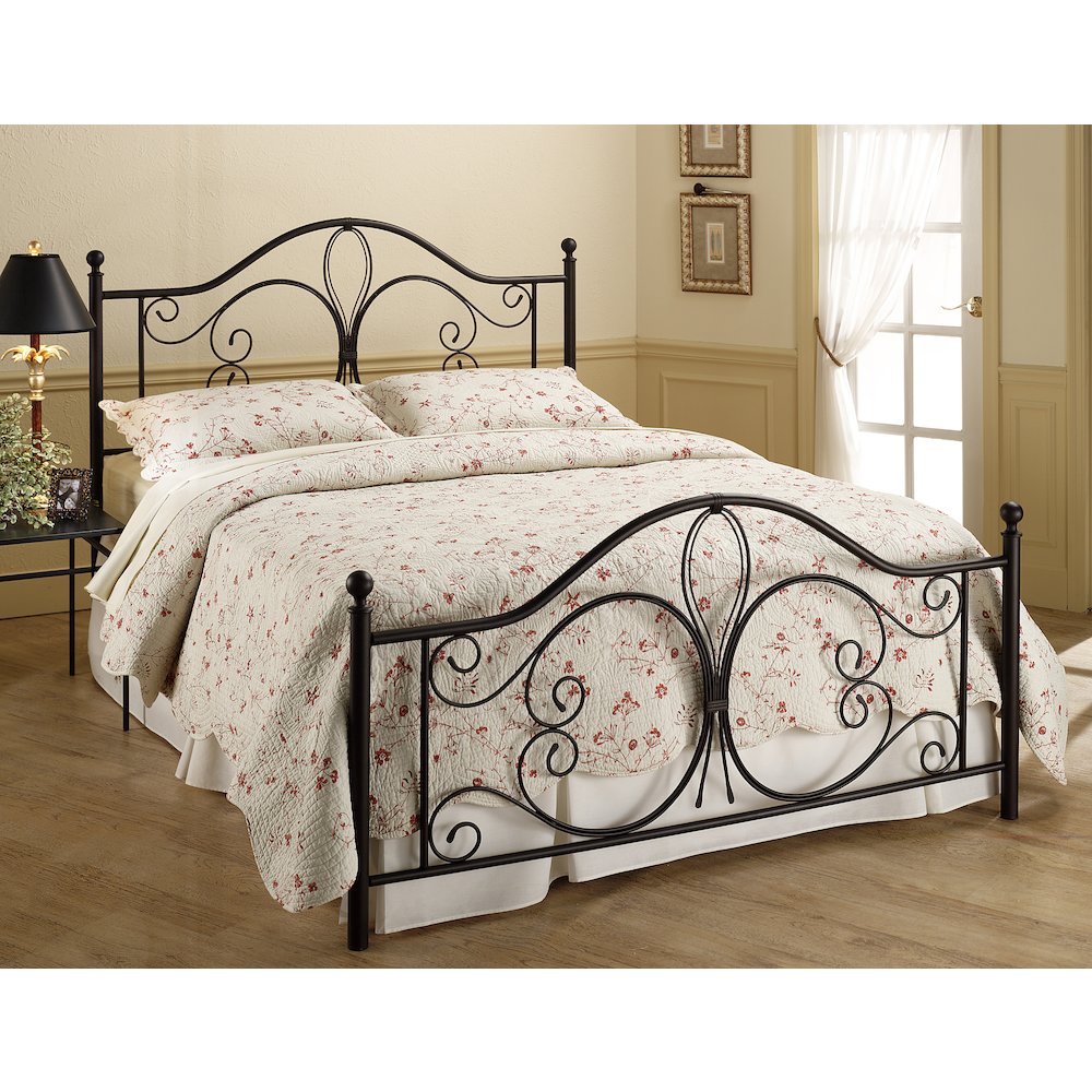 Milwaukee Bed Set - Queen - w/Rails. Picture 1