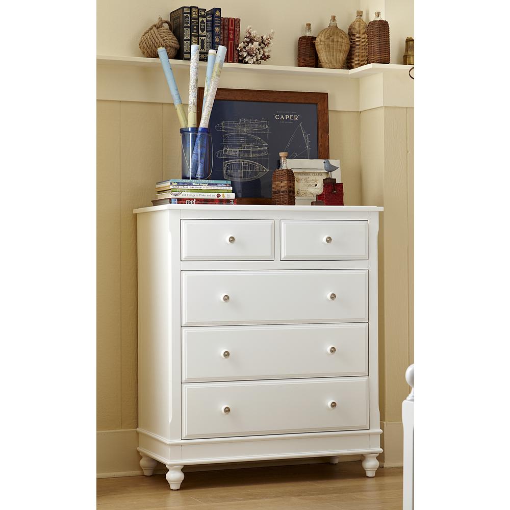 Lake House 5 Drawer Chest White. Picture 3