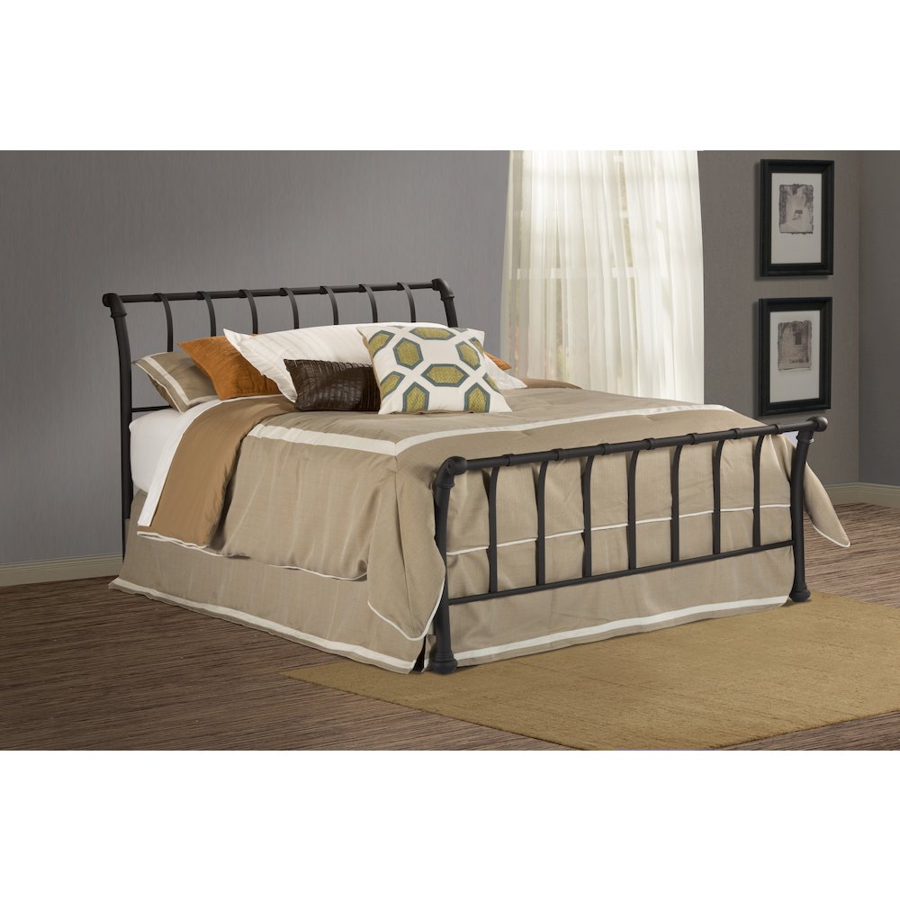 Janis Bed Set - Queen - Rails not included. Picture 1