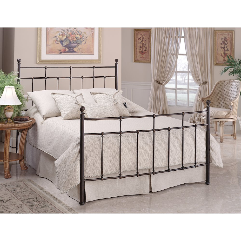 Providence Bed Set - Full - w/Rails. Picture 2