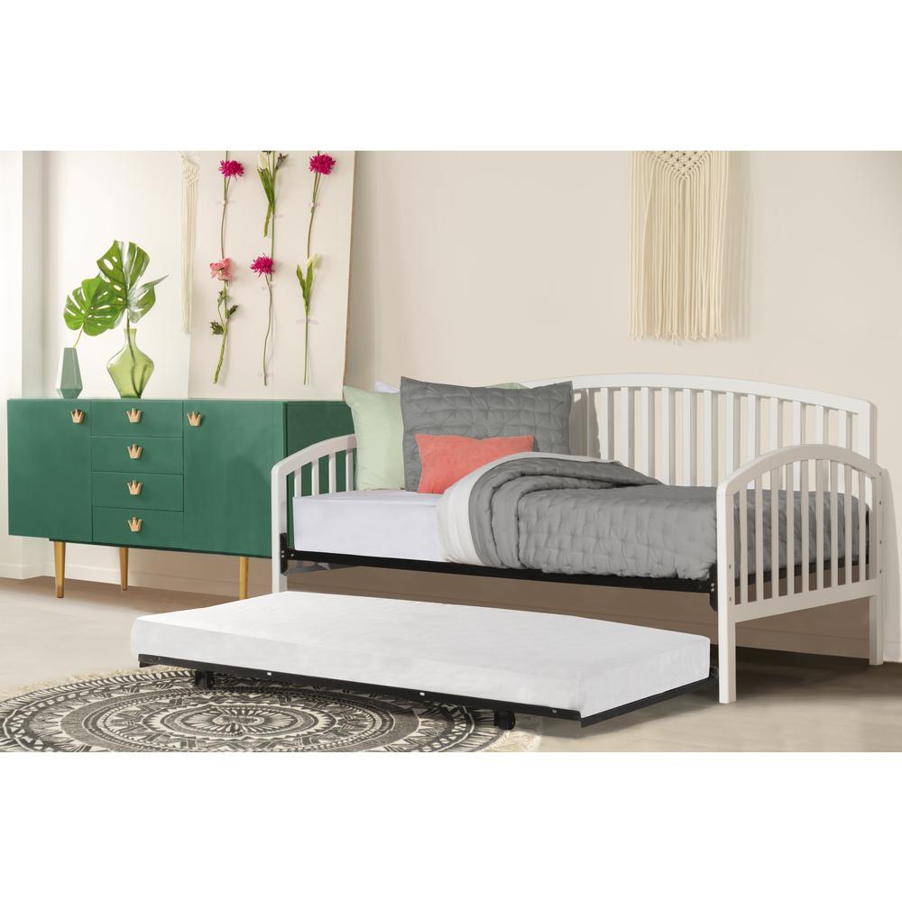 Carolina Wood Twin Daybed with Roll Out Trundle, White. Picture 3