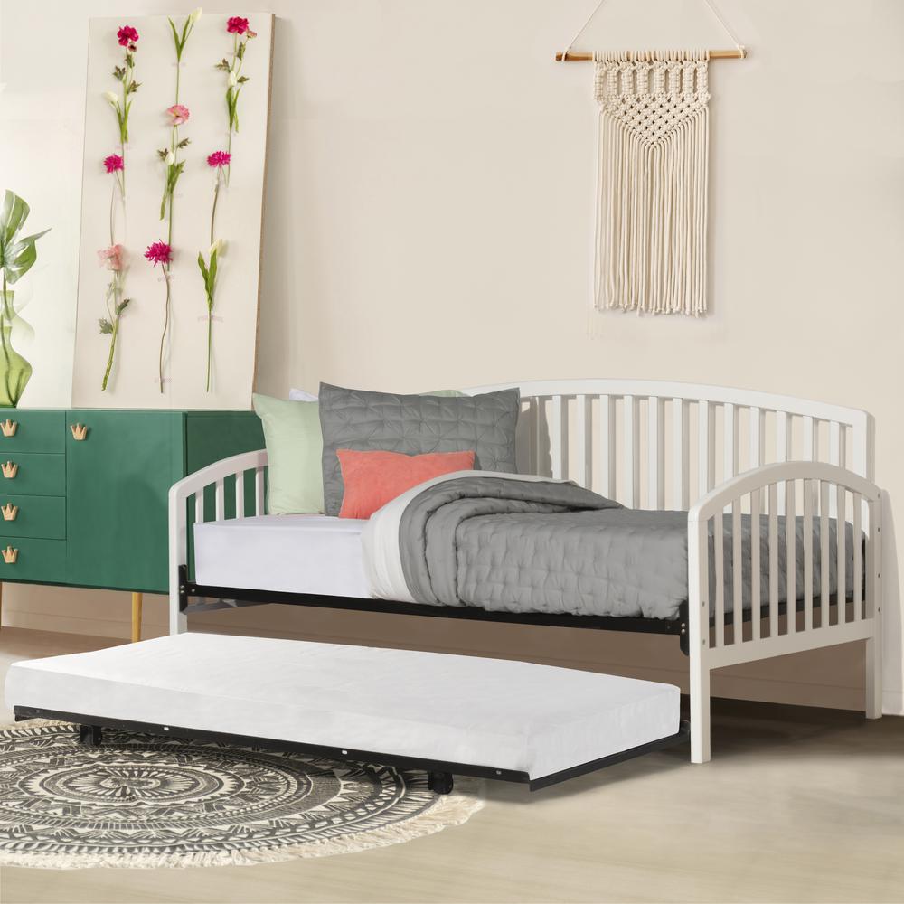 Carolina Wood Twin Daybed with Roll Out Trundle, White. Picture 2