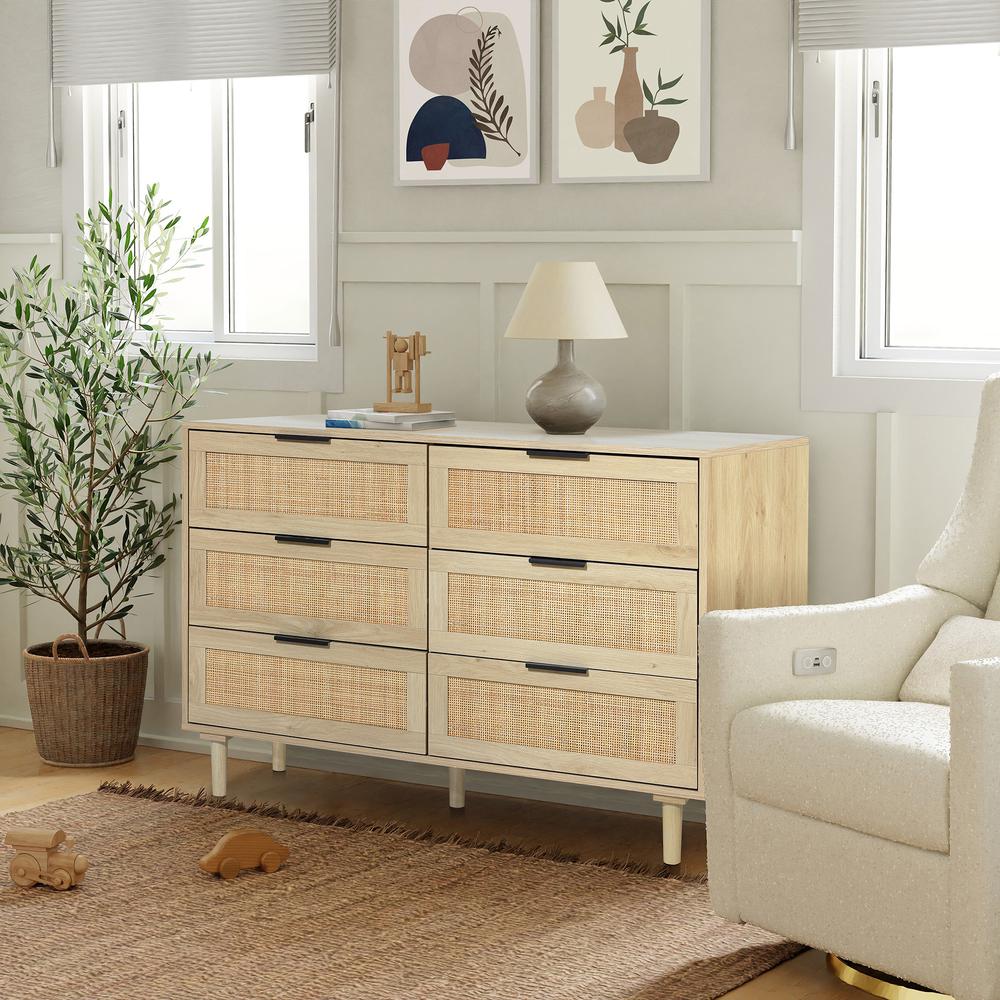 Light Oak Manufactured Wood 6-Drawer Bedroom Dresser. Picture 15
