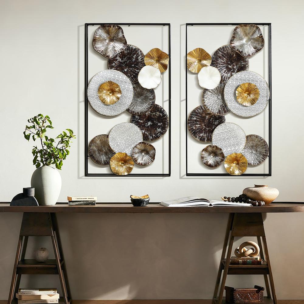 Set of 2 Modern Multi-Color Abstract Flowers Metal Wall Decor. Picture 4