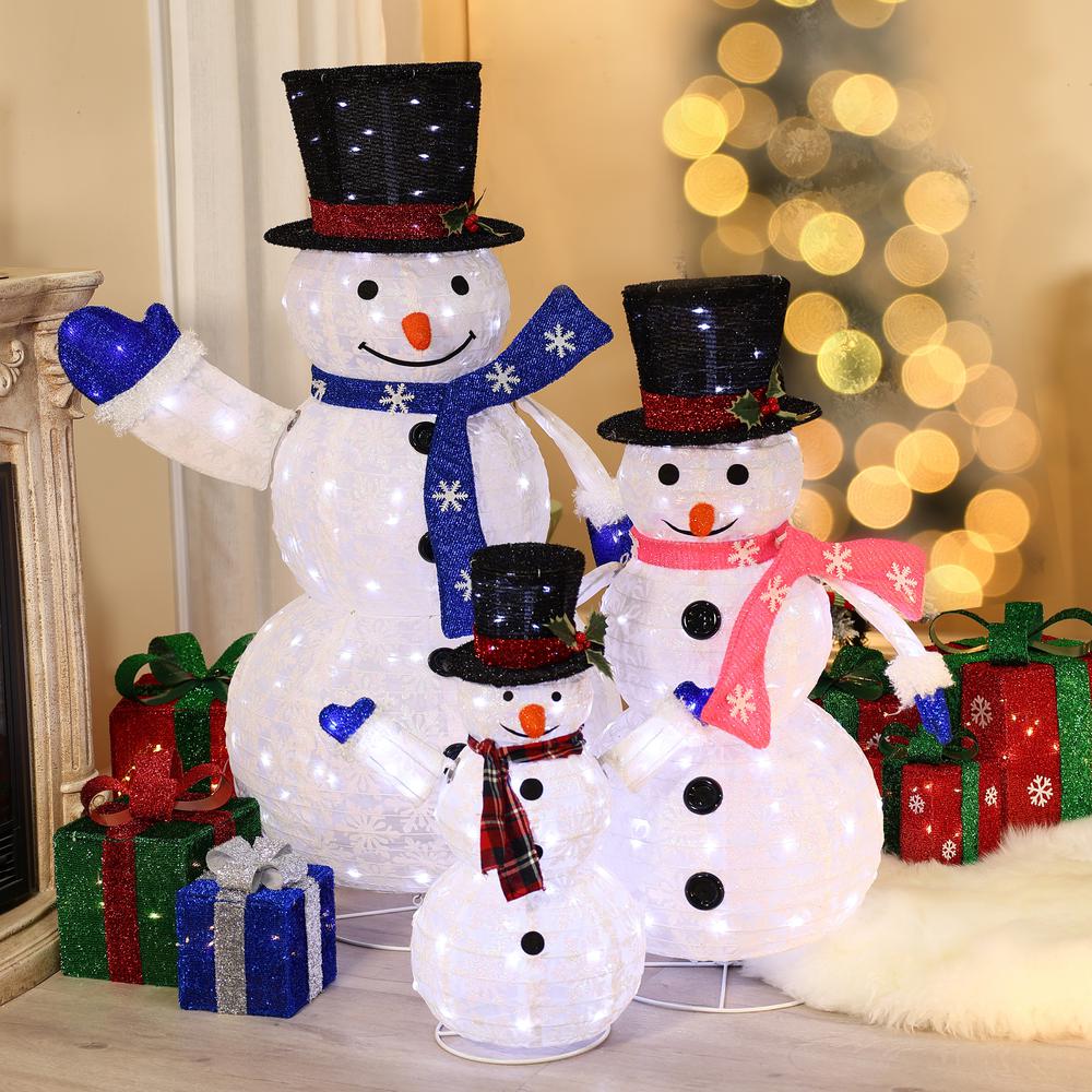 Set of 3 Snowman Family Lighted LED Winter Holiday Yard Decoration. Picture 3