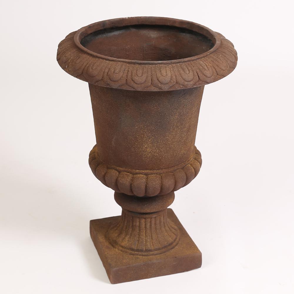 Classic Bronze Urn Planter. Picture 2