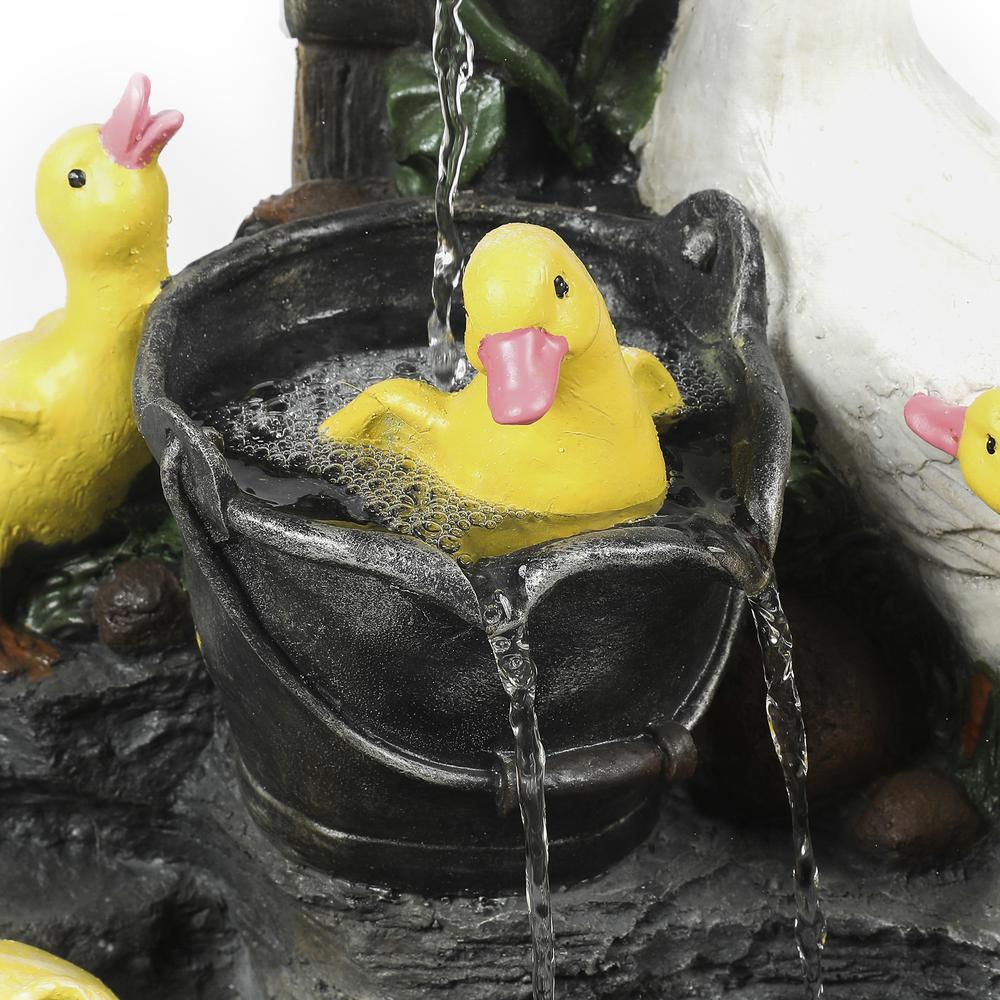 Polyresin Duck Family Bath Patio Fountain. Picture 4