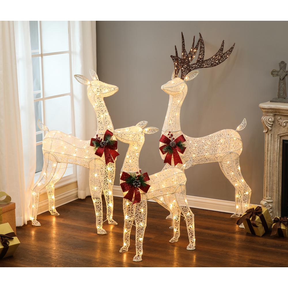 Set of 3 Deer Family Lighted LED Indoor Outdoor Holiday Decoration. Picture 5