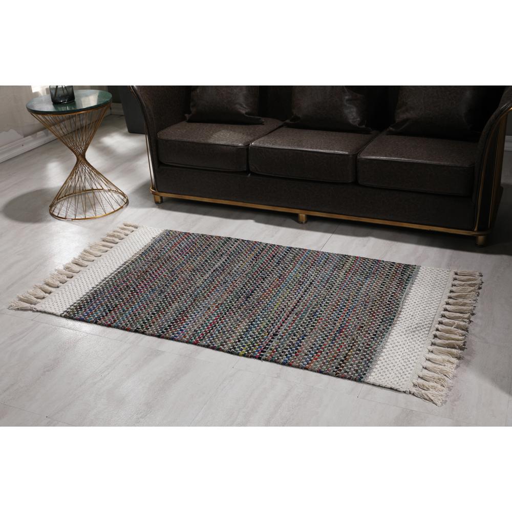 3'x5' Handloom Recycled Cotton Rug with Tassels. Picture 2