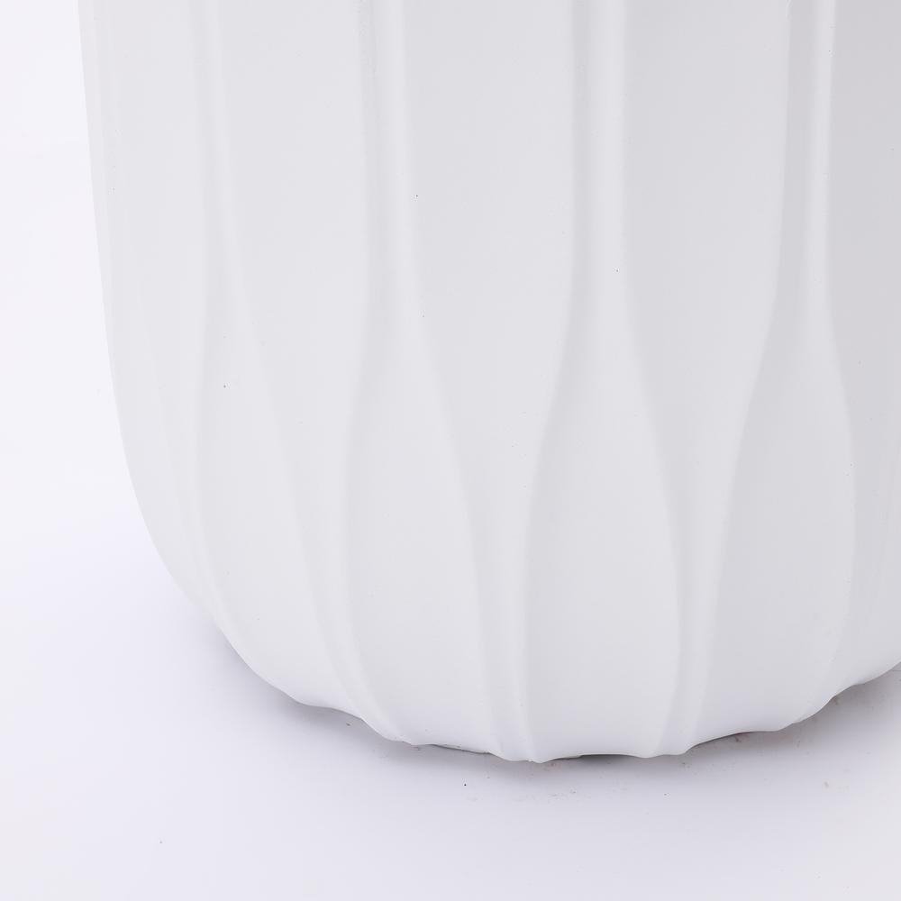 White MgO 14.5-in Round Planter. Picture 6
