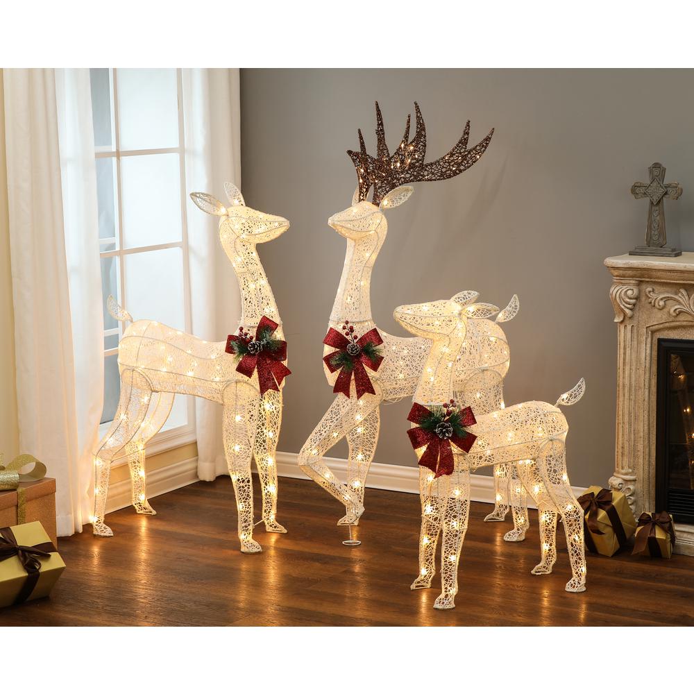 Set of 3 Deer Family Lighted LED Indoor Outdoor Holiday Decoration. Picture 4