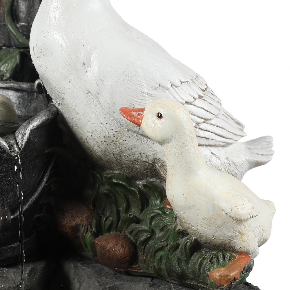 Resin Duck Family Outdoor Patio Fountain. Picture 9