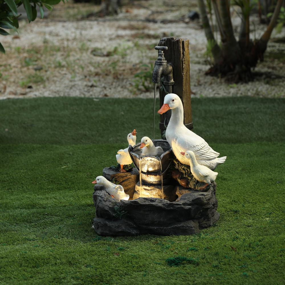 Resin Duck Family Outdoor Patio Fountain. Picture 13