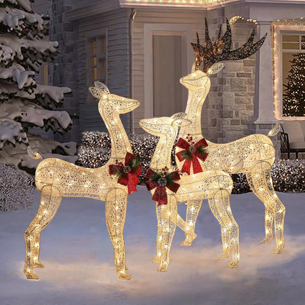 Set of 3 Deer Family Lighted LED Indoor Outdoor Holiday Decoration. Picture 2