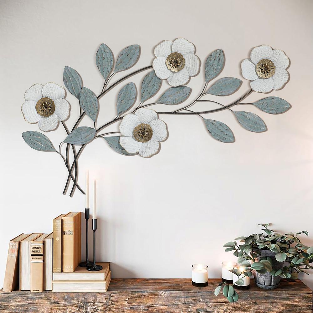 Magnolia Flowers Metal Wall Decor. Picture 1