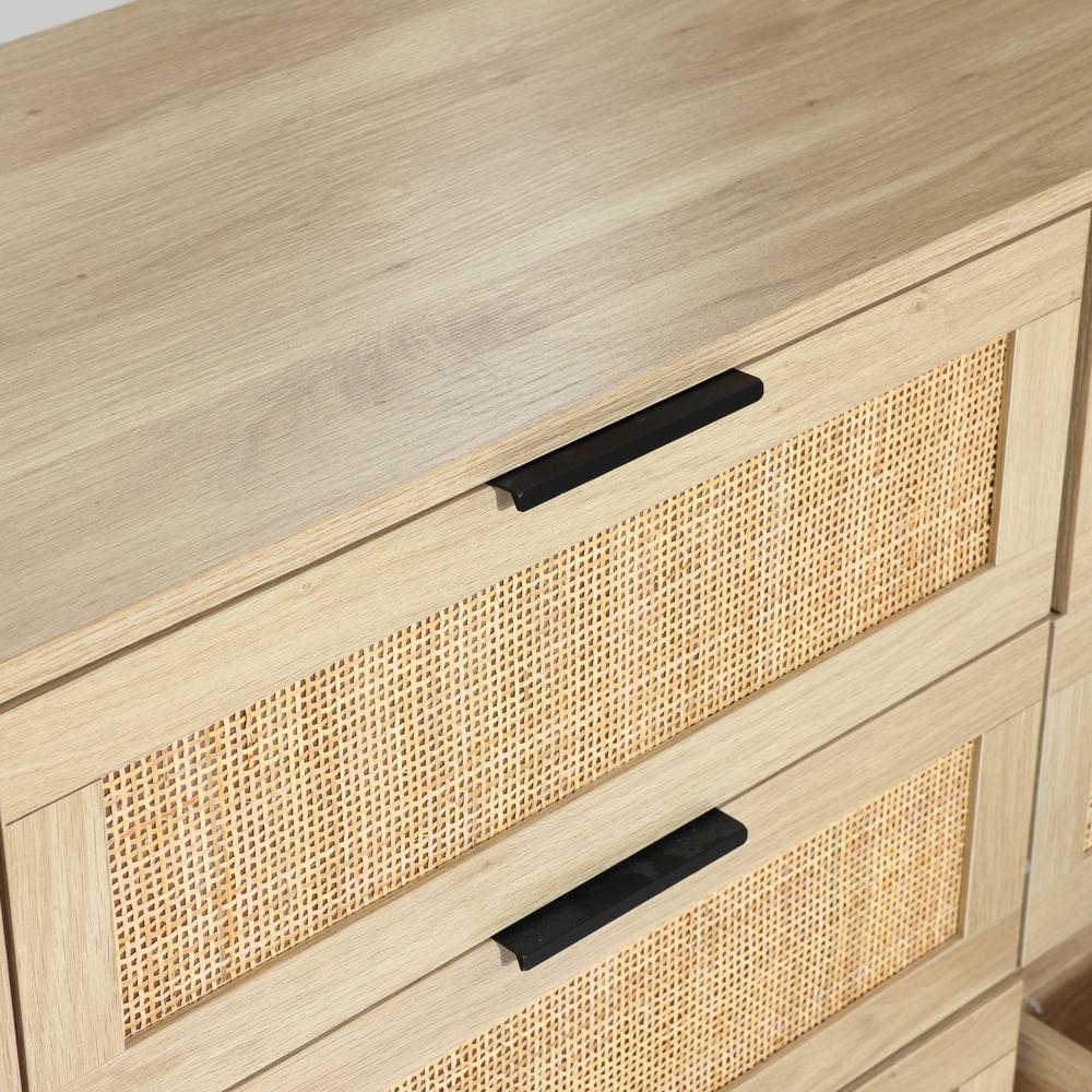 Light Oak Manufactured Wood 6-Drawer Bedroom Dresser. Picture 10