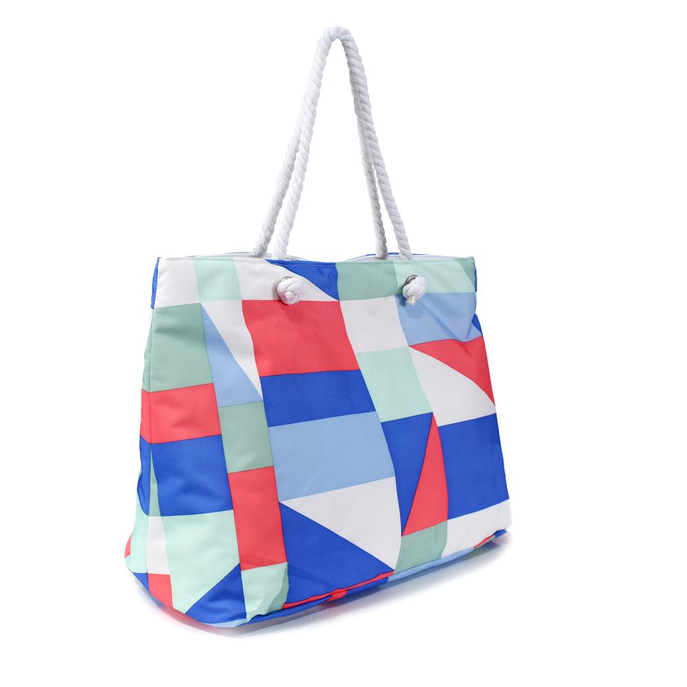 Oasis Tote in Quixotic Pattern. Picture 1