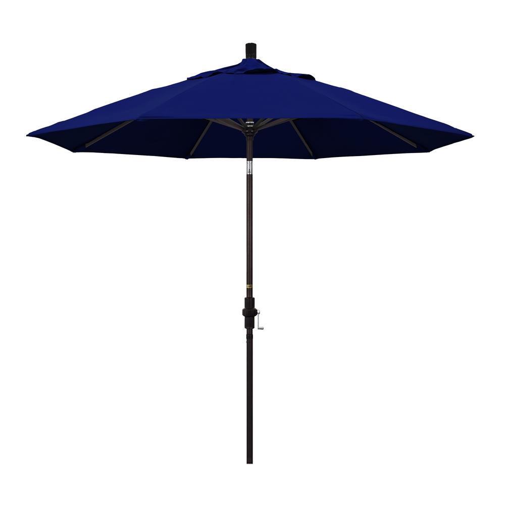 California Umbrella 9' Golden State Series Patio Umbrella. Picture 1