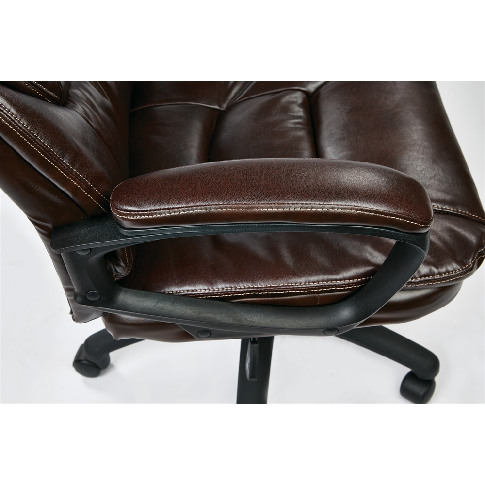 Faux Leather Managers Chair. Picture 6