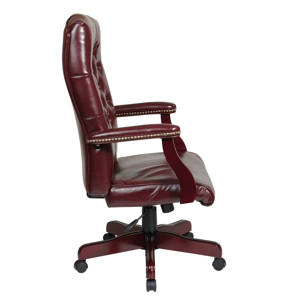 Traditional Executive Chair with Padded Arms. Picture 2
